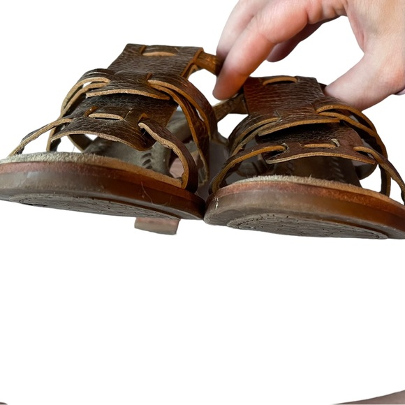 Enzo Angiolini I Gold Leather Sandals - Picture 4 of 9